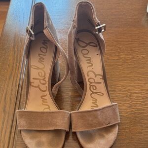 Sam Edelman Women's Tan Suede Heels. Size 10